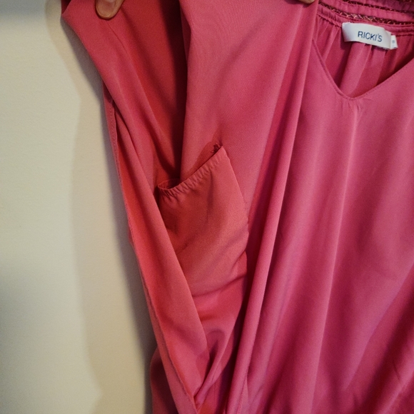 Short sleeve butterfly sleeve pink top - Picture 4 of 7